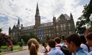 Sinh viên trong vụ gian lận 'chạy trường triệu đô' ở Mỹ sẽ bị xử lý ra sao?