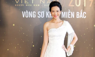 Hoa hậu Thu Thuỷ vai trần gợi cảm, trẻ đẹp bất ngờ