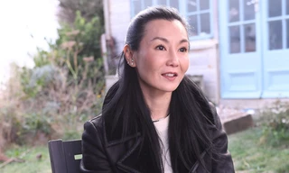 Trương Mạn Ngọc vẫn tất bật với nghề ở tuổi 54