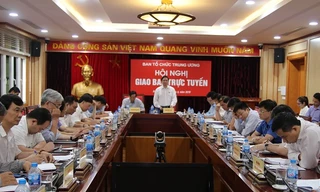 Đồng chí Phạm Minh Chính phát biểu chỉ đạo hội nghị.