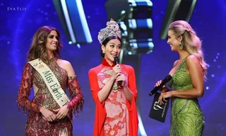 Hoa hậu Phương Khánh diện áo dài lộng lẫy dự đêm chung kết Hoa hậu Trái đất Mỹ 