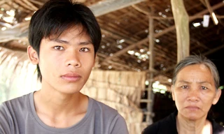 Học sinh bị tố 'bán người' qua Campuchia