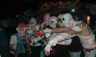 Rợn người với lối hóa trang của sinh viên Hồng Bàng