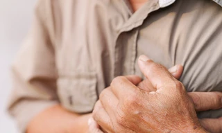 Bác sĩ cảnh báo: Uống rượu gây hạ đường huyết ở người bệnh tiểu đường