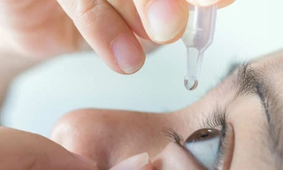 Nguyên nhân không thể ngờ khiến bạn bị khô mắt