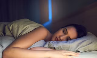 Những thói quen ngủ vô tình ảnh hưởng xấu đến làn da mà bạn không hay biết