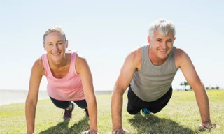 ‘Chuyện ấy’ mĩ mãn ở phụ nữ 50+ 