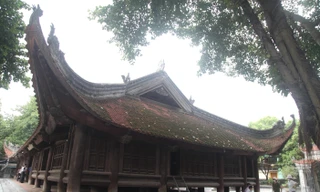 Đình làng Đình Bảng với kiến trúc nhà sàn gỗ độc đáo