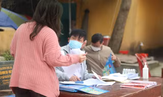 Bắc Giang thành lập tổ hỗ trợ công nhân F0 khai báo y tế