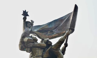 Tượng đài Chiến thắng Điện Biên Phủ những ngày gần đại lễ