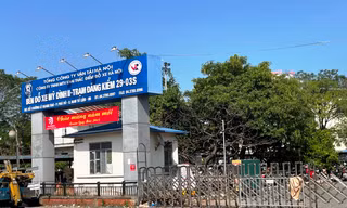 Chủ xe hoang mang vì bị 'kẹt' kết quả tại trung tâm đăng kiểm bị niêm phong