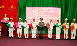 Nhiều lãnh đạo cấp phòng của Công an Trà Vinh nghỉ hưu trước tuổi