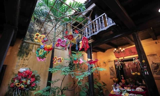 Trung Thu Hà Nội chơi gì: Check-in ngôi nhà Di sản và "lò" đồ chơi truyền thống siêu yêu