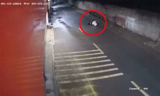 Một phụ nữ bị đâm chết giữa đường ở Hà Nội