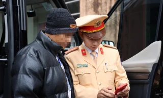 Triển khai biện pháp 'mạnh', người vi phạm nồng độ cồn 'hết cửa' giấu nơi công tác