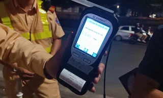 Các trường hợp bị trừ điểm giấy phép lái xe ô tô từ 1/1/2025