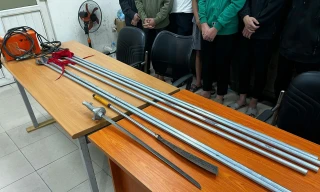 Hà Nội: Bắt giữ nhóm đối tượng mang giáo mác tự chế đuổi đánh nhau trong đêm