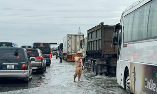 Ô tô gầm thấp hạn chế lưu thông vào cao tốc Pháp Vân - Cầu Giẽ