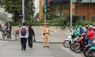 Hà Nội triển khai mô hình 'Ngã tư an toàn giao thông' tại 20 nút giao thông
