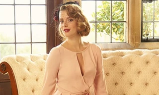 Diện trang phục cổ điển sang trọng