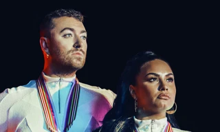 Dù solo, hát đôi hay hát nhóm, Sam Smith vẫn “cân” được hết và kết quả rất “xịn xò“