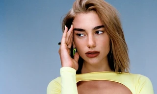 Dua Lipa phát hành album mới "Future Nostalgia" trong nước mắt vì bị leak sớm tận 2 tuần