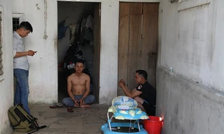 Nắng nóng tiếp tục 'vùi dập' người miền Trung