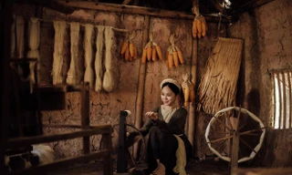 Cảnh trong phim ca nhạc “Vọng nguyệt” của đạo diễn Việt Hương