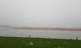 Ngọn đồi nhiều cây xanh hiện đã được san gạt để phục vụ dự án