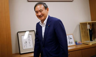 Chánh văn phòng Nội các Nhật Bản Yoshihide Suga