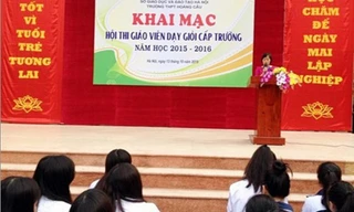 Tranh luận nóng: Giáo viên 'diễn sâu' nên bỏ thi dạy giỏi