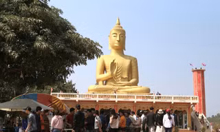 Toàn cảnh chùa Phu lam Đensavẳn, huyện Sê Pôn, tỉnh Savannakhet, Lào