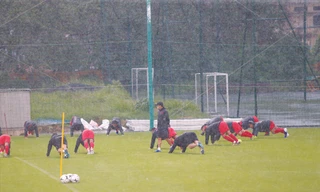 HLV Park Hang Seo đối mặt không ít khó khăn trên con đường làm mới lối chơi của ĐTVNẢnh: ANH TÚ