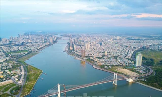 12 tỉnh, thành phố tăng trưởng kinh tế âm: Để rơi xuống đáy thì khó vực dậy