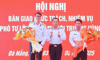 Bộ trưởng Bộ Quốc phòng bổ nhiệm nhân sự Bộ Tham mưu Hải quân và Vùng 3 Hải quân