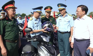 Sôi nổi ngày hội Thanh niên Quân đội với văn hóa giao thông 2024