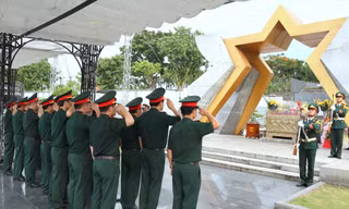 Hành trình về nguồn tưởng nhớ công ơn các Anh hùng liệt sĩ