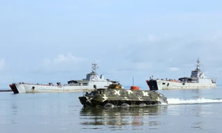 Giảm thiểu tác động của sóng nội đối với hoạt động của Hải quân Việt Nam 