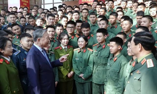 Tổng Bí thư Tô Lâm gặp mặt đại biểu thế hệ trẻ Quân đội