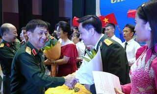 Giao lưu thanh niên chào đón tân học viên Khóa 91 Trường Sĩ quan Lục quân 1