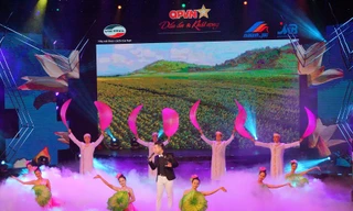 Một tiết mục nghệ thuật đặc sắc tại đêm giao lưu nghệ thuật "QPVN - Dấu ấn và Khát vọng"