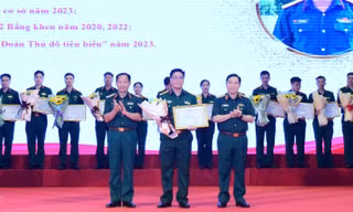 Người lính bảo vệ Thủ đô vượt khó, tiên phong