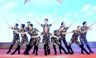 Bóng hồng toàn quân thi tài tại Bộ Tư lệnh Thủ đô