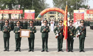 Chủ tịch nước tặng Trường Sĩ quan Lục quân 1 Huân chương Bảo vệ Tổ quốc 