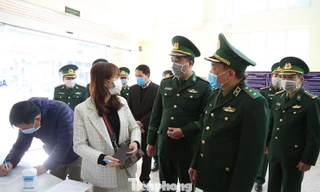 Tư lệnh Hoàng Xuân Chiến: Chú ý đến quyền lợi dân tộc và sinh mạng đồng bào