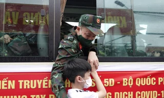 Bác sĩ quân y tiếp tục chi viện phía Nam: Hết dịch chúng tôi mới về