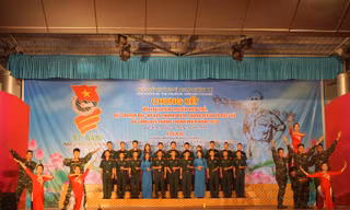 Học viên áo lính thi kể chuyện Bác Hồ 