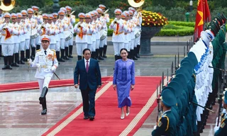 Đội trưởng Tiêu binh danh dự kể chuyện rèn tập đón các yếu nhân