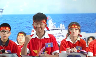 Bồi đắp kiến thức biển đảo cho học sinh, tri ân người có công