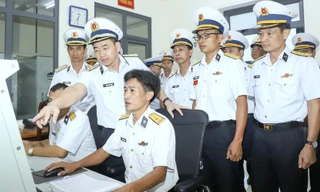 Tư lệnh Hải quân yêu cầu dự báo, đánh giá sát, đúng tình hình trên các vùng biển